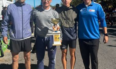 Posta Aniversario de Albardón: El Atletismo Jachallero en lo más alto de pódium, Tobías Santana, Martín Muñoz y Yoel Giménez, los mejores