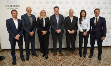 Impulsan proyecto de ley para promover uso de jugos naturales en elaboración de bebidas