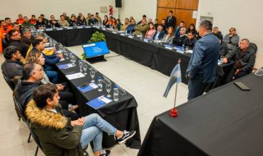 Por primera vez se integró a los 19 departamentos en una mesa de protección civil