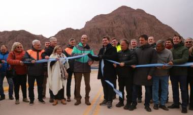 Calingasta: Orrego inauguró dos puentes para potenciar el desarrollo productivo