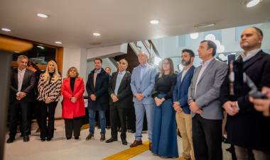 La Noche de las Leyes acercó la historia legislativa a la comunidad