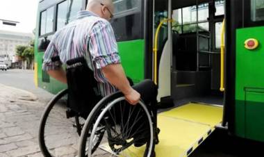La Secretaría de Transporte ratificó que las personas con discapacidad seguirán viajando sin abonar pasaje