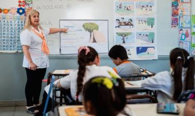 Educación convoca a inscripción para traslados docentes 2027