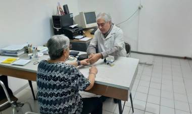 Brindan acompañamiento integral para cuidar la salud de las personas mayores