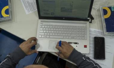 San Juan suma una opción online para que adultos terminen la secundaria
