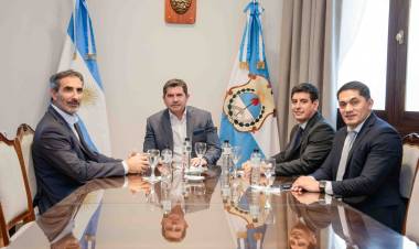 Orrego recibió a una autoridad de una compañía aérea low cost
