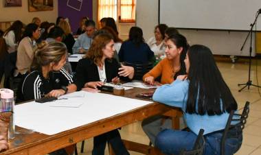 Salud Mental realizó el primer encuentro abierto para acompañar a familiares y referentes afectivos