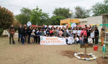 Valle Fértil fue sede del cierre provincial de Bosque en la Escuela