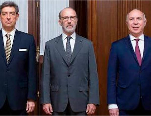 La Corte Suprema de Justicia de la Nación Rechazó el recurso extraordinario federal interpuesto por la defensa de Cristina Elizabet Fernández de Kirchner: Condenada y presa