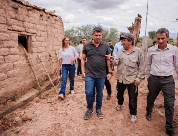 El gobernador Orrego entregará viviendas a los damnificados de Huaco por el temporal del mes de marzo