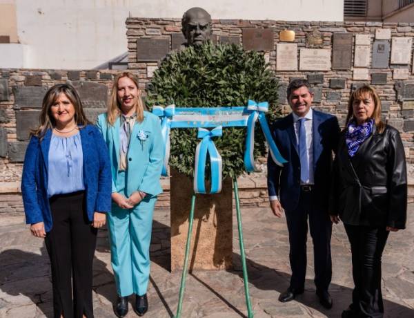 San Juan rindió homenaje a Sarmiento en el 137° aniversario de su fallecimiento