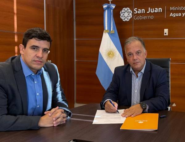 El ministro de Infraestructura, Agua y Energía puso en función al nuevo director de Hidráulica