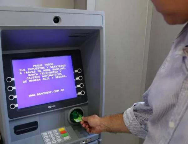 Empleados públicos de San Juan tendrán acreditados sus haberes el 31 de marzo