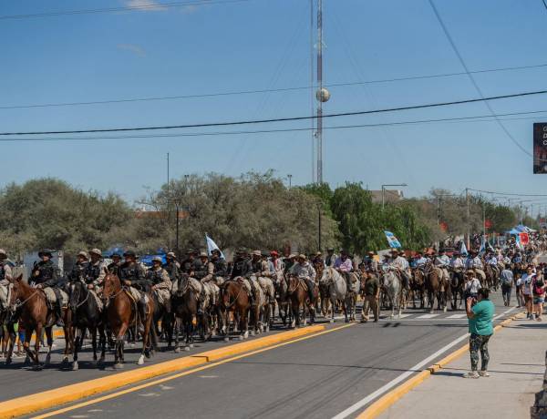 La multitudinaria Cabalgata de la Fe llegó a la Difunta Correa y estrenó un predio completamente renovado