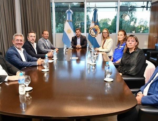 Salud y la OPS acordaron fortalecer las políticas públicas sanitarias en San Juan