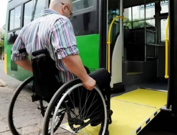 La Secretaría de Transporte ratificó que las personas con discapacidad seguirán viajando sin abonar pasaje