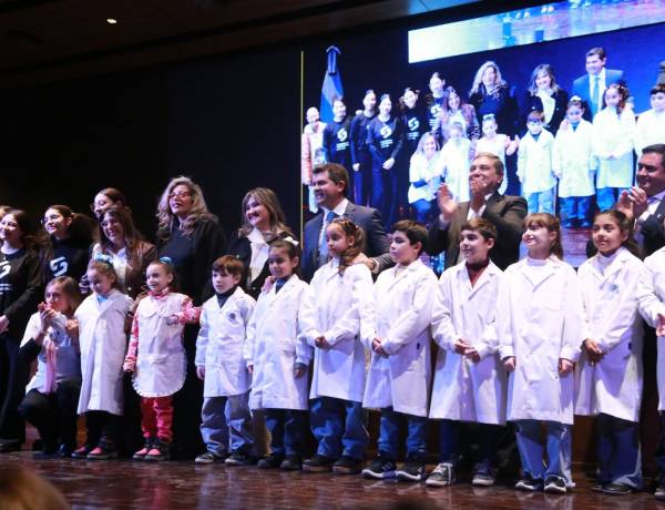 Orrego destacó los avances educativos y reconoció a quienes impulsan la construcción del San Juan del futuro
