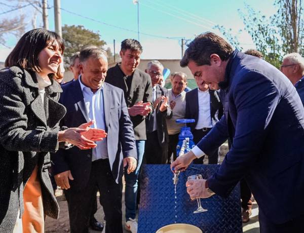 En el 275º aniversario de Jáchal, Orrego inauguró obras claves para la seguridad, el agua potable, la salud y la conectividad