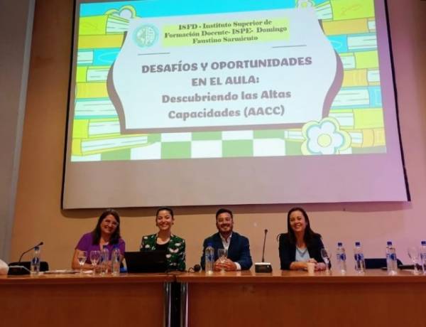 Dos investigaciones de educación, elegidas para un congreso latinoamericano