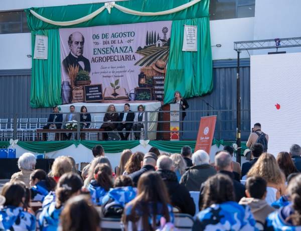 Las escuelas agrotécnicas exhibieron su potencial con una bodega renovada