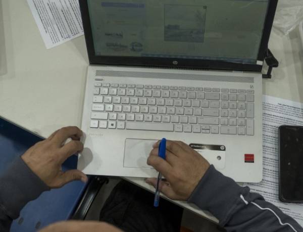 San Juan suma una opción online para que adultos terminen la secundaria