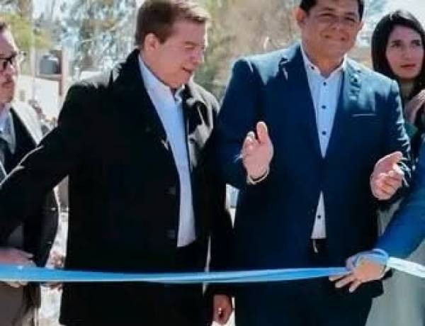 Mientras se despilfarraron millones de pesos en terrenos donados y en compra de inmuebles inhabitables, la Municipalidad de Jáchal no tiene edificio propio