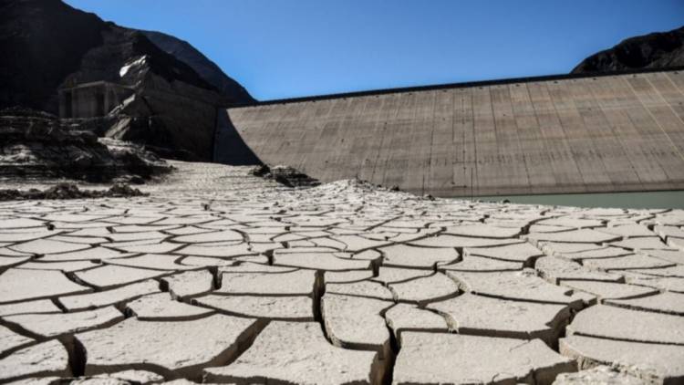 Mega Sequía: (Editorial Mining Pres) “No San Juan: El agro muere de sed y el gobierno duerme la siesta”