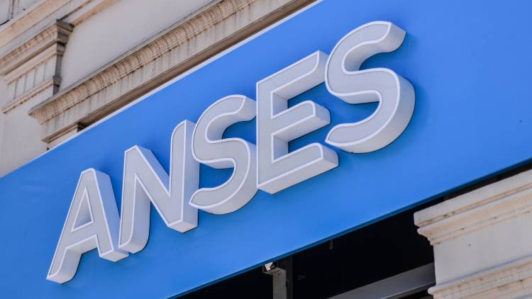 ANSES pagará un nuevo bono de refuerzo en abril: de cuánto será el monto, tope y requisitos por categoría