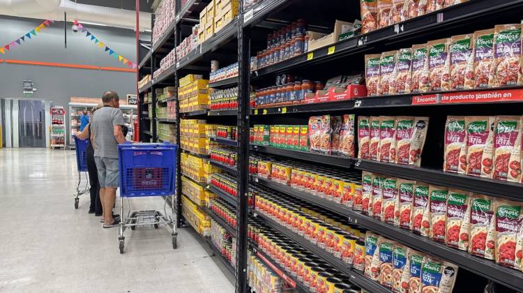 Las ventas en supermercados cayeron 17,6% y acumulan 6 meses consecutivos en baja