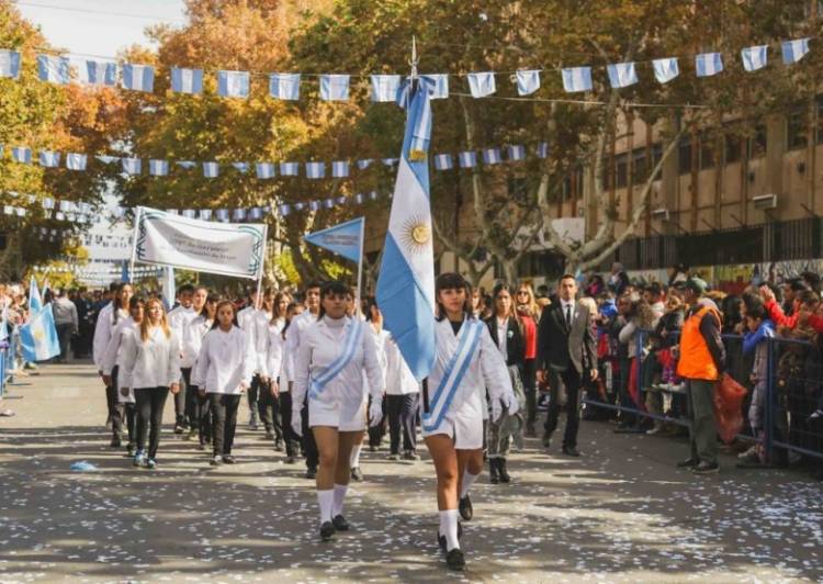 El desfile por el Día de la Independencia se realizará en Capital