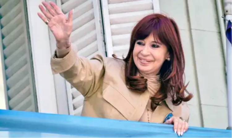 CFK cobró $ 35 millones en noviembre: el domicilio en Río Gallegos le suma $ 6 millones por "zona austral"