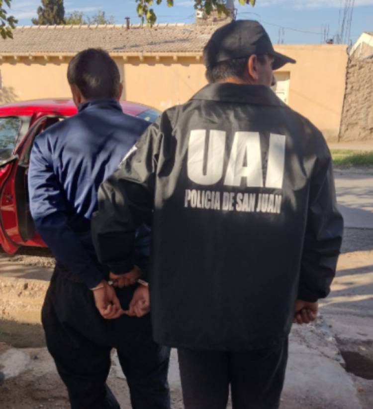 Por la amenaza de bomba en el Centro Cívico, detuvieron a un hombre y una mujer