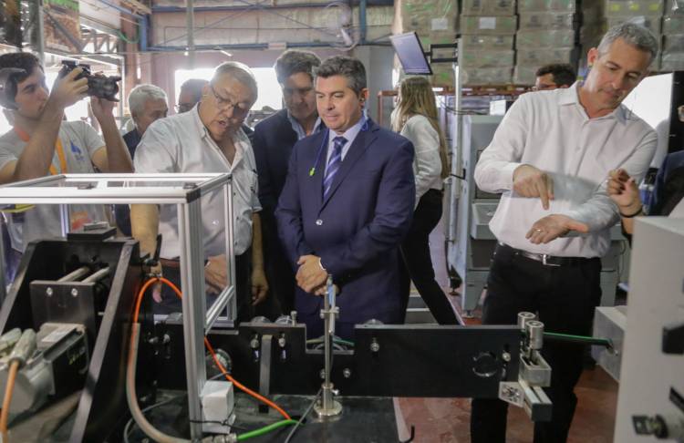 El Gobernador Orrego participó del lanzamiento de una nuevalínea de producción de Rivulis Argentina