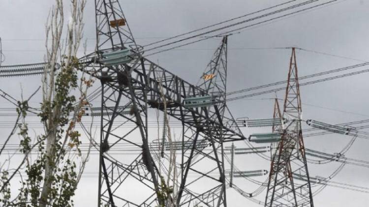 El Gobierno autorizó la privatización total de Enarsa