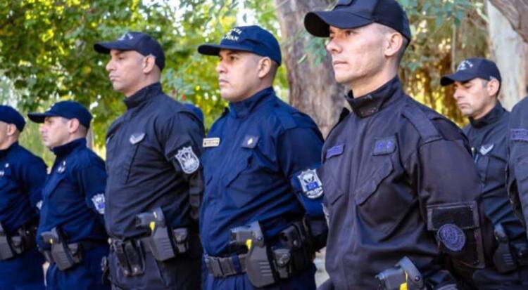La Policía de San Juan ya cuenta con efectivos aptos para usar las pistolas Taser