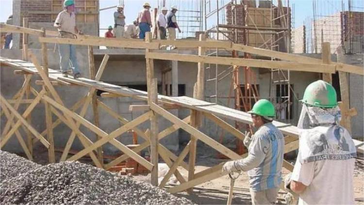 Dato Indec: construcción se contrajo un 4,1% mensual en marzo, la baja más pronunciada en un año