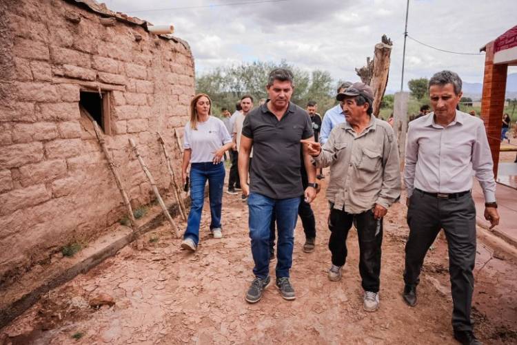 El gobernador Orrego entregará viviendas a los damnificados de Huaco por el temporal del mes de marzo