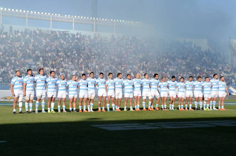 Ante un gran marco de público en el Bicentenario, Los Pumas no pudieron con Inglaterra en San Juan