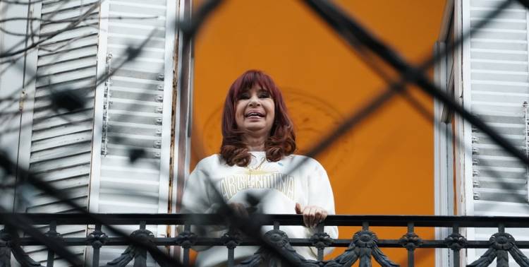 El Tribunal intimó a Cristina y los demás condenados a que depositen U$S 537 millones en diez días hábiles