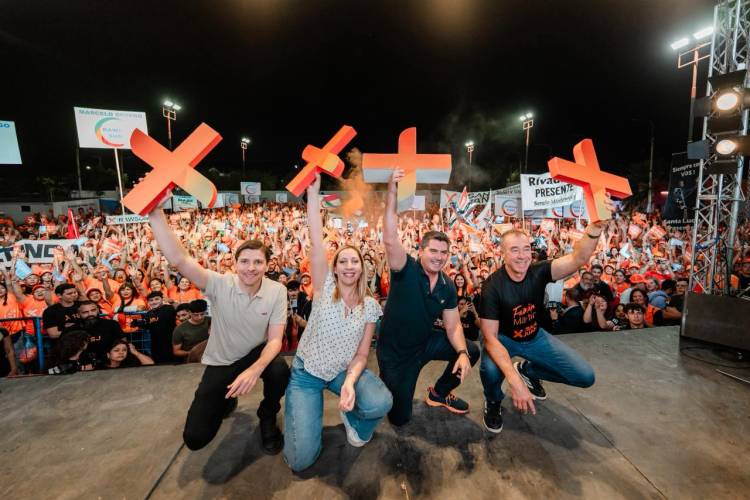 Cierre de Campaña: Orrego y los candidatos de Por San Juan, en un estadio copado por el color naranja: “Tenemos proyectos, programas y la convicción de llevarlos adelante”