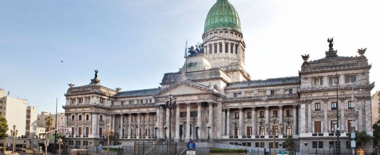 Elecciones Legislativas: cuántas bancas pone en juego cada bloque, en Diputados y Senadores