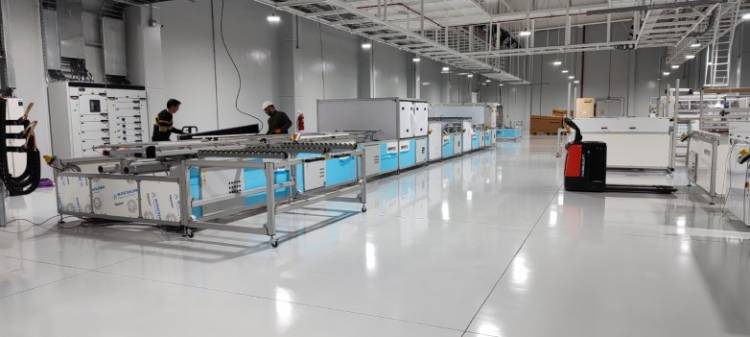 EPSE detalla el proceso de fabricación de paneles en la Fábrica Solar San Juan