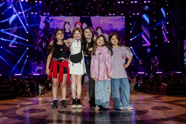 La FNS 2025 volvió a sorprender con una noche atravesada por distintos géneros