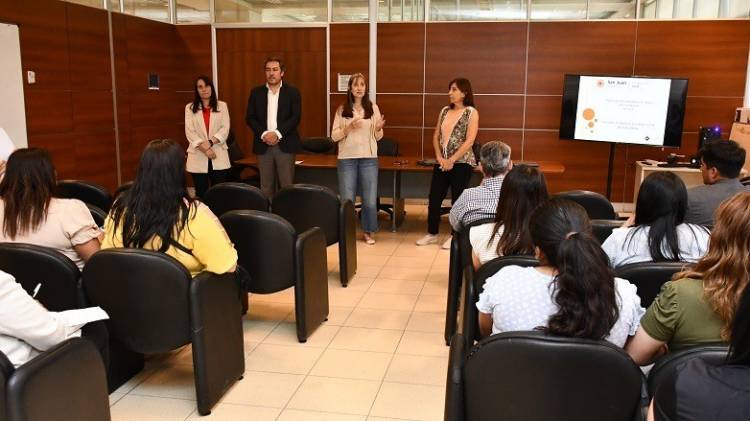 Salud y los municipios trabajan para bajar la incidencia del dengue en San Juan