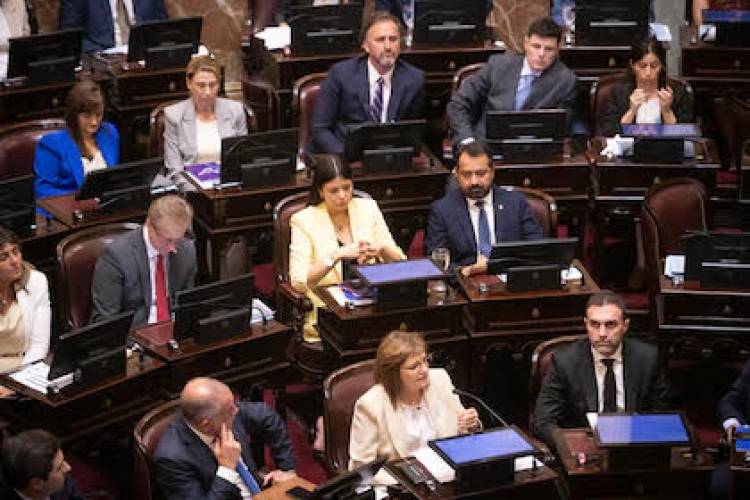 Comienzan hoy las sesiones extraordinarias, con la reforma laboral como el gran objetivo del Gobierno