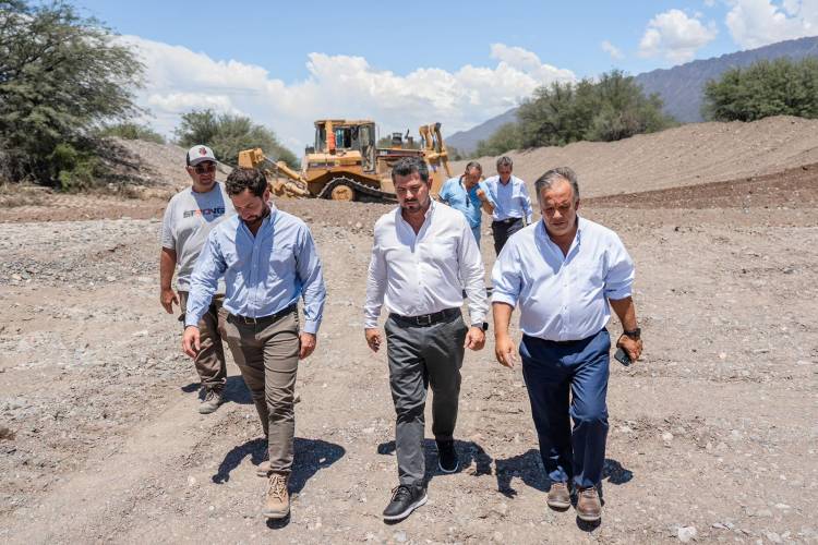 Orrego dispuso una asistencia de $1.000 millones para los municipios afectados por las lluvias