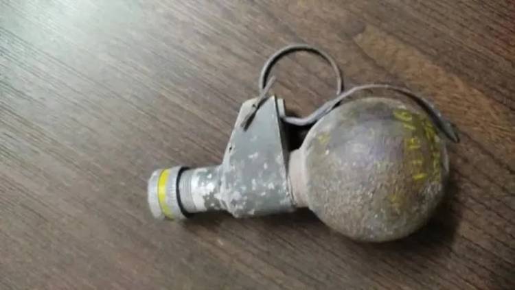 En Jáchal: Dejó una granada tirada en una plaza y la encontraron niños. Pagará con cajas de leche para no ir preso