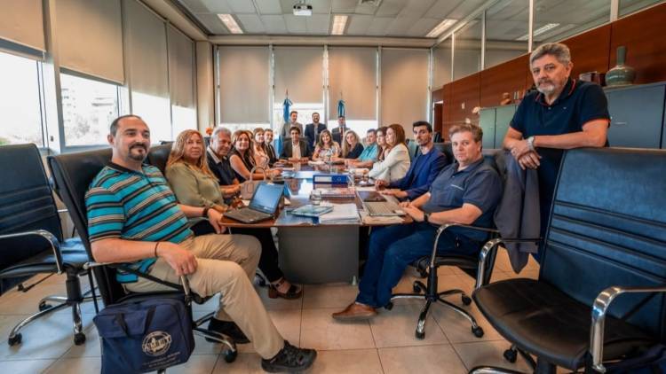 El Gobierno y gremios docentes participaron de una nueva reunión paritaria