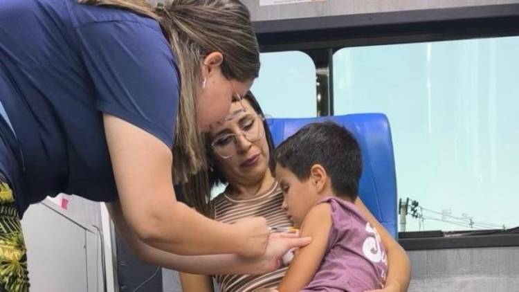 Salud refuerza la vacunación en el ingreso escolar y el trabajo territorial durante todo el año