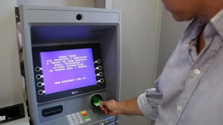 Empleados públicos de San Juan tendrán acreditados sus haberes el 31 de marzo